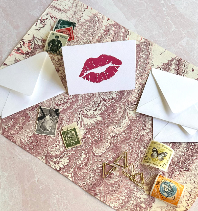 Pucker Up Gift Card Enclosure:  Pre-printed